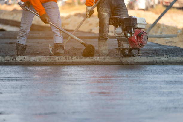 Best Concrete Installation Cost  in Newburg, WI
